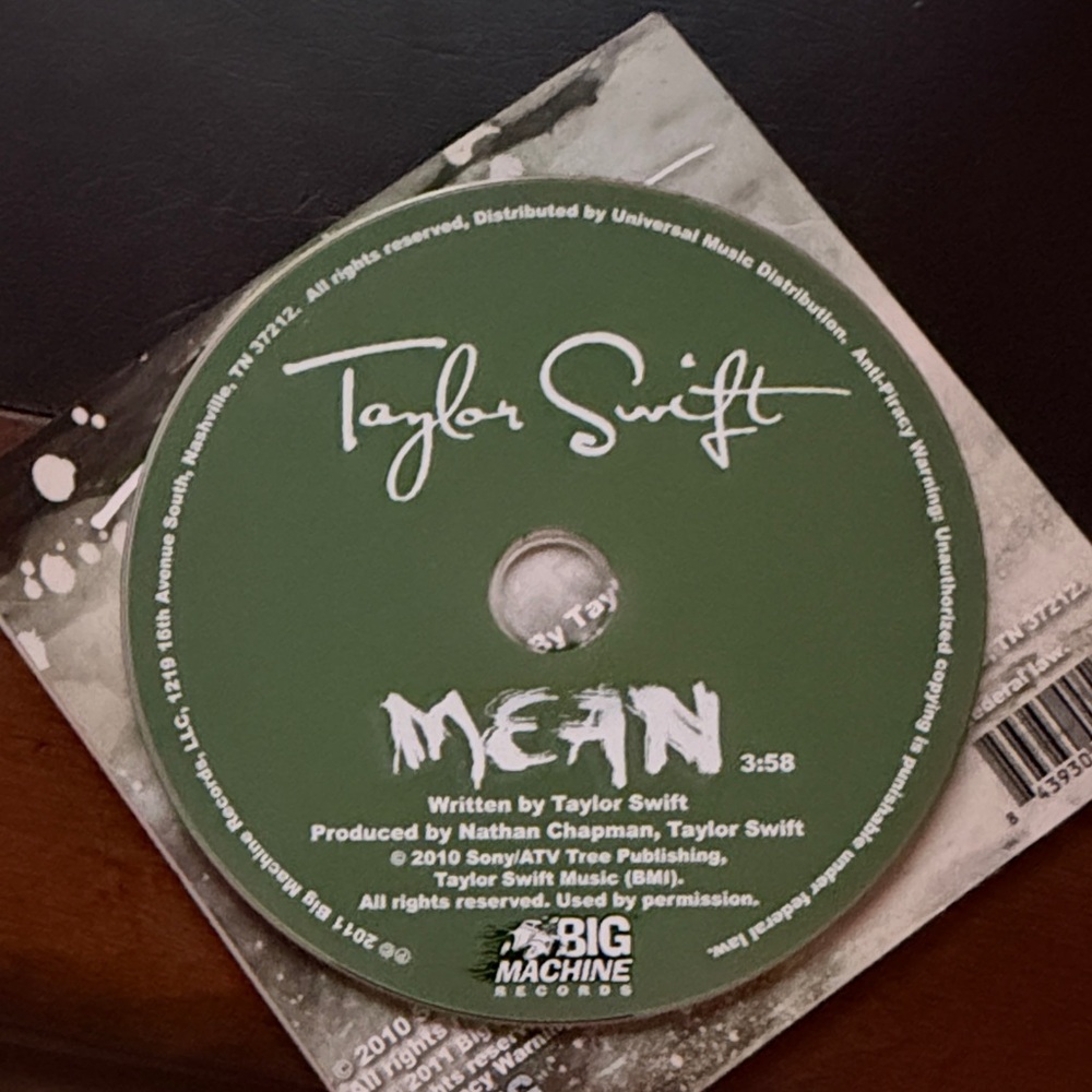 RARE 2010 Taylor Swift 'Mean' Single CD - Picture 3 of 5